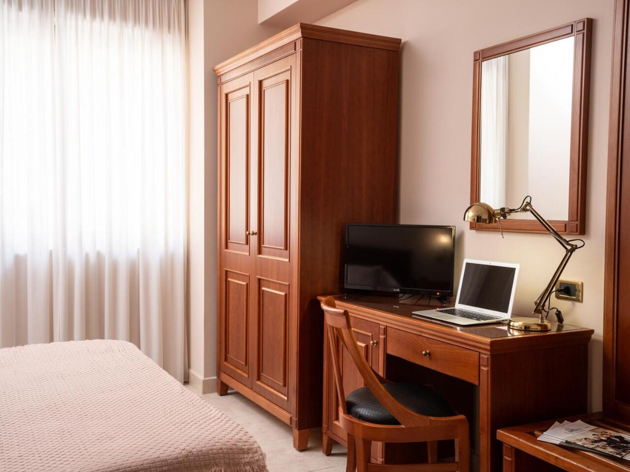 סן ג'יואבאני רוטונדו Hotel San Pio מראה חיצוני תמונה