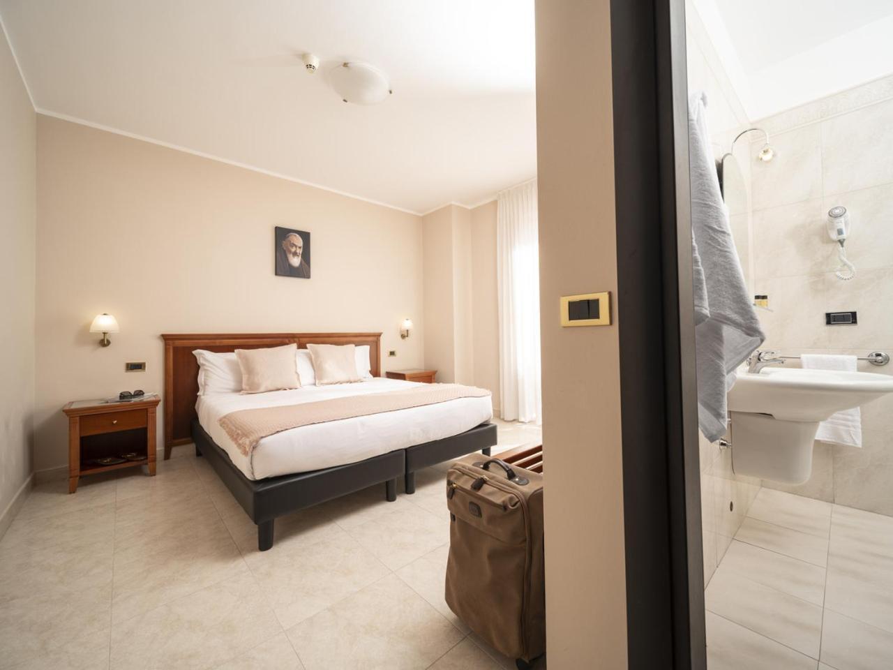 סן ג'יואבאני רוטונדו Hotel San Pio מראה חיצוני תמונה
