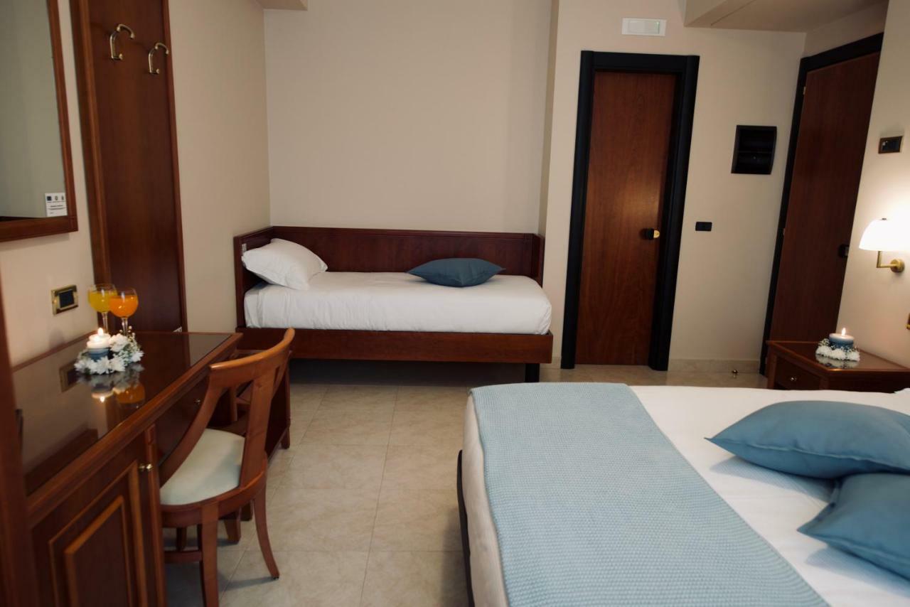 סן ג'יואבאני רוטונדו Hotel San Pio מראה חיצוני תמונה