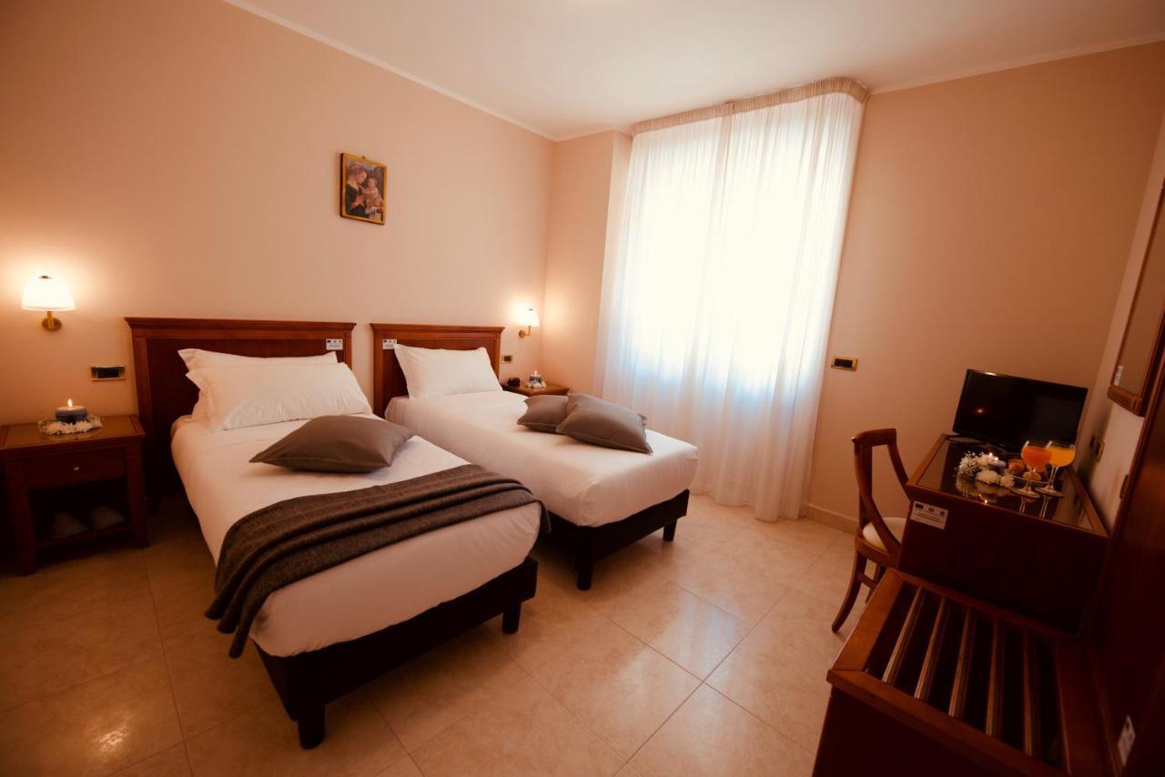 סן ג'יואבאני רוטונדו Hotel San Pio מראה חיצוני תמונה